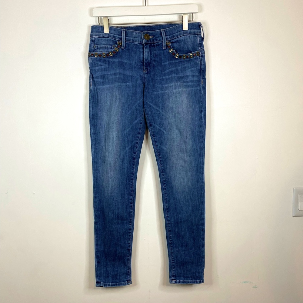 TRUE RELIGION Medium Wash Denim Skinny Leg Blue Studded Jeans